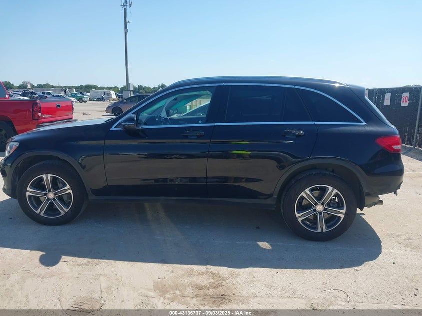 2016 MERCEDES-BENZ GLC 300 - WDC0G4JB2GF030878