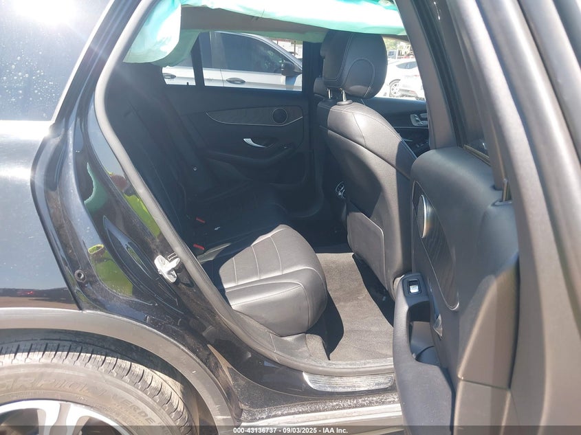 2016 MERCEDES-BENZ GLC 300 - WDC0G4JB2GF030878