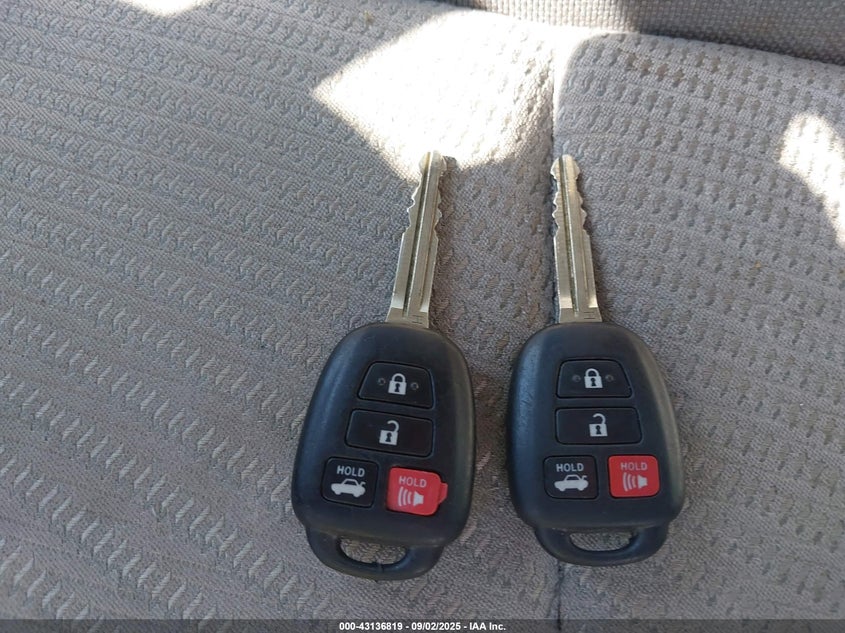 2016 TOYOTA CAMRY LE - 4T4BF1FK7GR560835