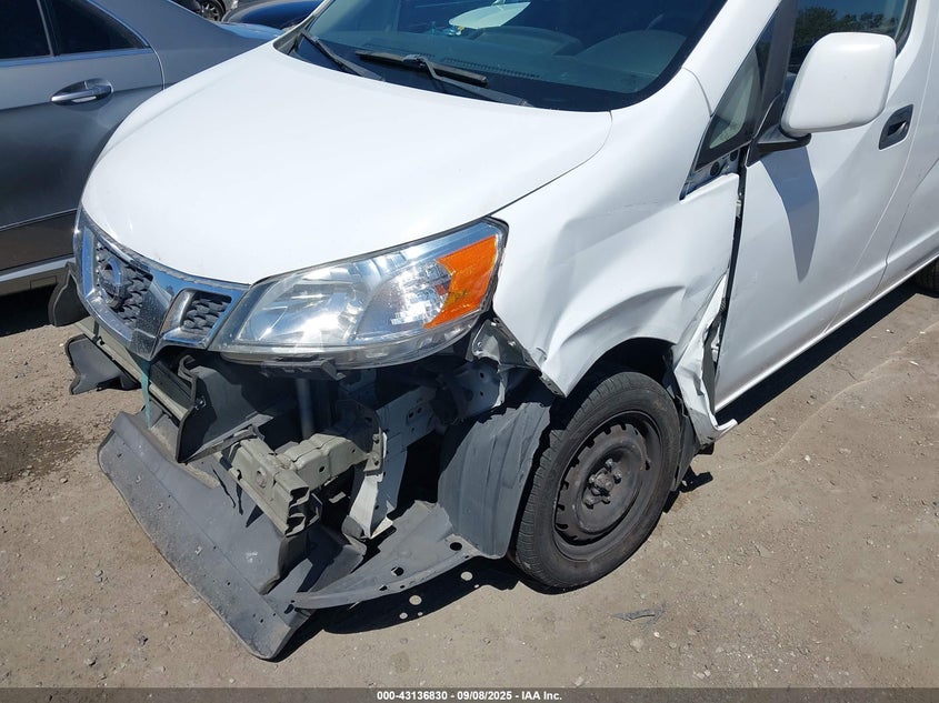 2017 NISSAN NV200 SV 3N6CM0KN9HK707058