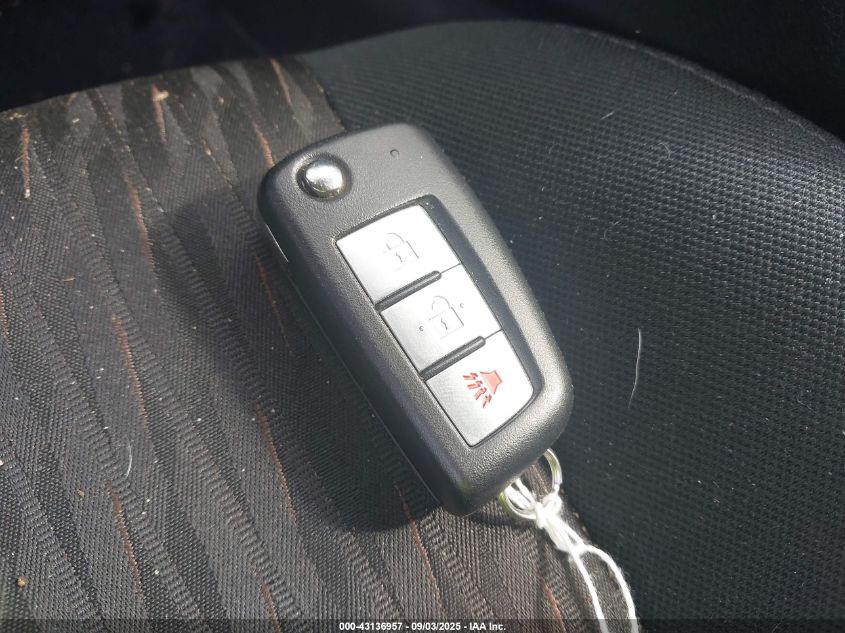 2017 Nissan Rogue S VIN: 5N1AT2MV4HC811786 Lot: 43136957