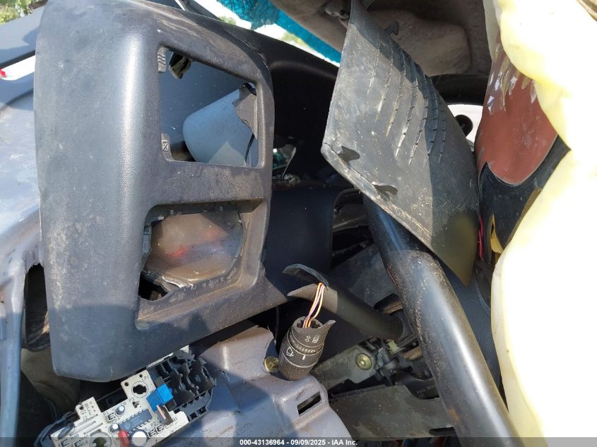 2000 Ford F-350 Lariat/Xl/Xlt VIN: 1FTSW31F1YEC07443 Lot: 43136964