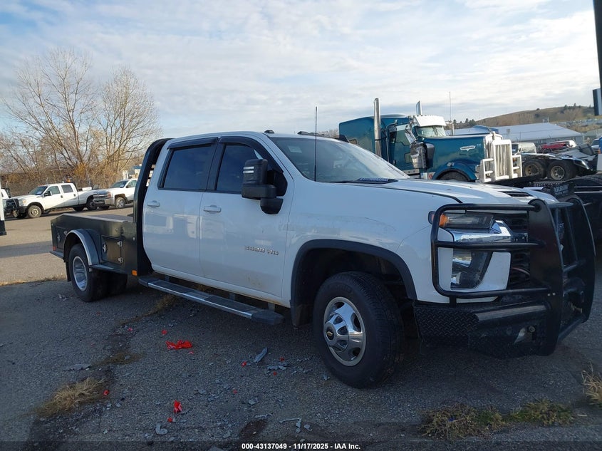 1GB4YTEY1NF326456 2022 Chevrolet Silverado 3500Hd Chassis Lt auction photo 1