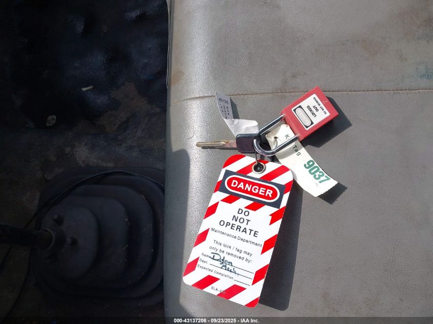 2006 Ford F-750 Xl/Xlt VIN: 3FRNF75G16V332213 Lot: 43137206