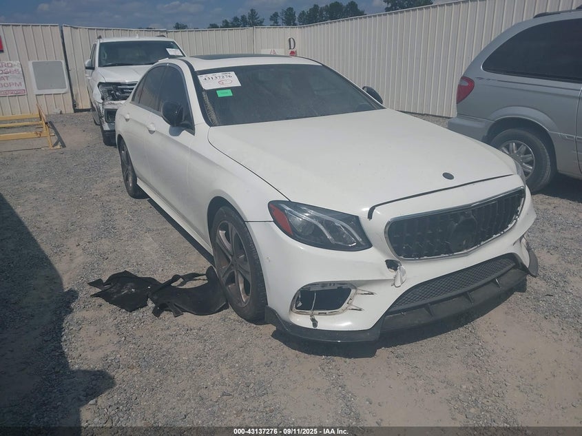 MERCEDES-BENZ E-CLASS E 300