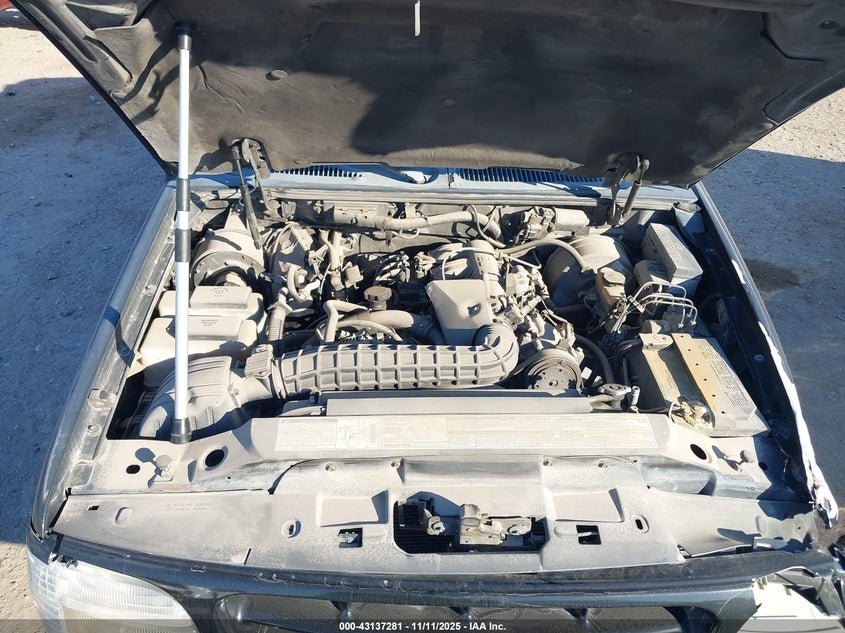 2000 Ford Explorer Xls VIN: 1FMDU62XXYZA97309 Lot: 43137281