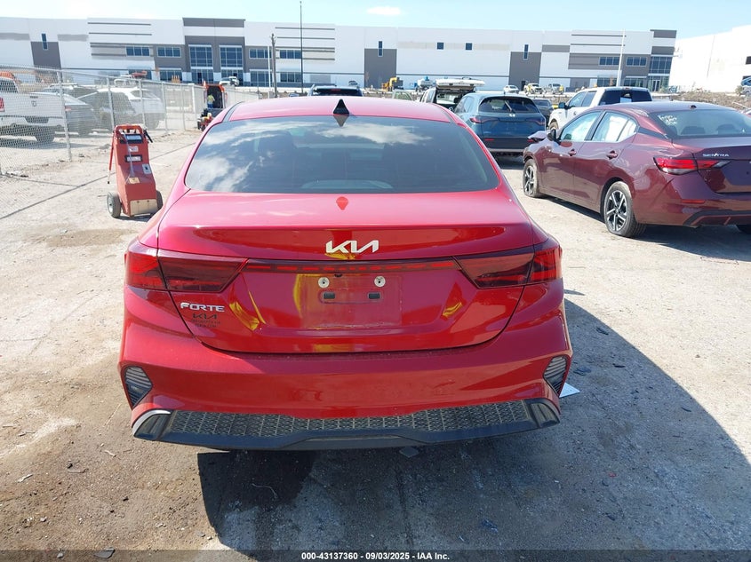 2024 Kia Forte Lxs VIN: 3KPF24AD4RE794454 Lot: 43137360