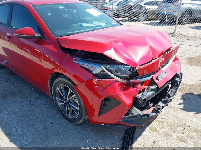 2024 Kia Forte Lxs VIN: 3KPF24AD4RE794454 Lot: 43137360