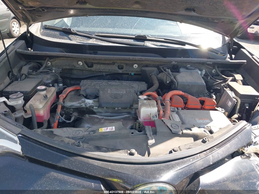 2018 TOYOTA RAV4 HYBRID SE - JTMJJREV1JD209705