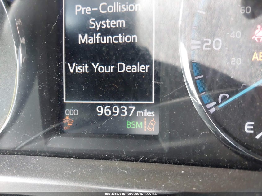 2018 TOYOTA RAV4 HYBRID SE - JTMJJREV1JD209705