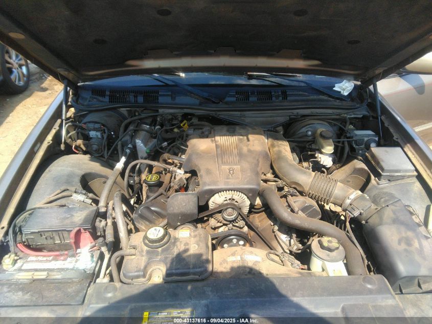 2004 Mercury Grand Marquis Gs VIN: 2MEFM74W94X65204 Lot: 43137616