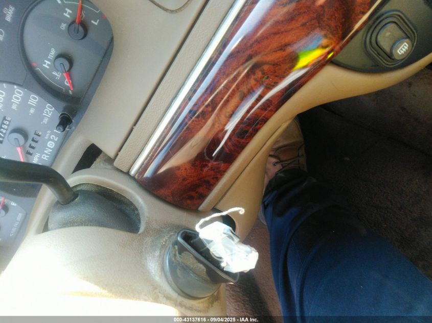 2004 Mercury Grand Marquis Gs VIN: 2MEFM74W94X65204 Lot: 43137616