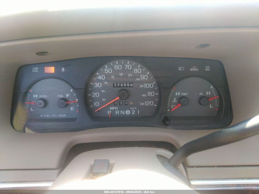 2004 Mercury Grand Marquis Gs VIN: 2MEFM74W94X65204 Lot: 43137616