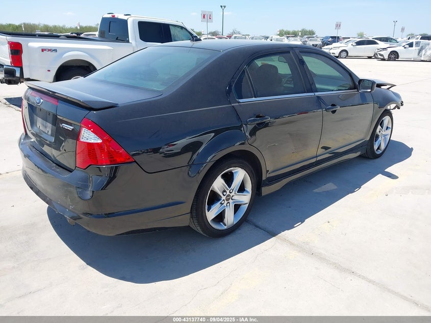 3FAHP0KCXAR179807 2010 FORD FUSION photo no. 4