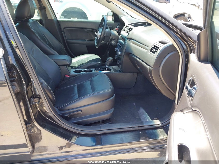 3FAHP0KCXAR179807 2010 FORD FUSION photo no. 5