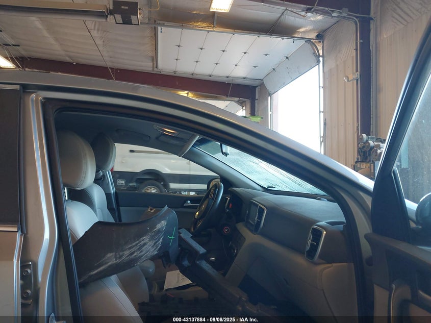 2019 KIA SPORTAGE LX - KNDPMCAC5K7598285