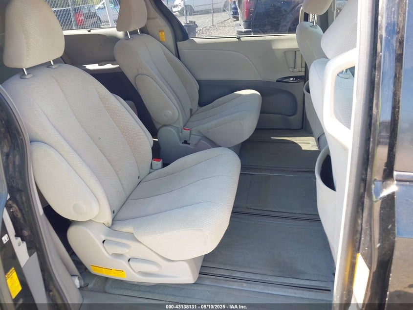 2014 Toyota Sienna Le 7 Passenger VIN: 5TDJK3DC0ES091392 Lot: 43138131