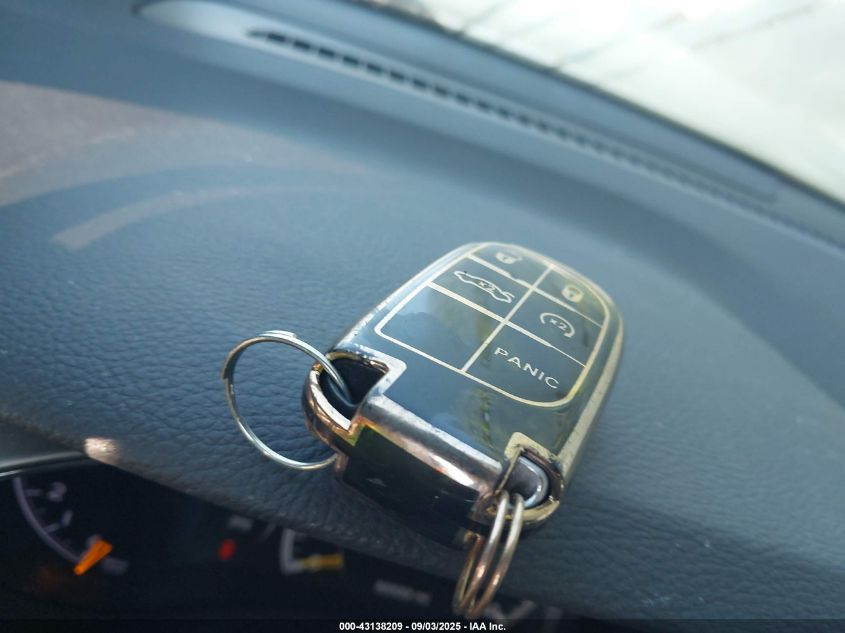 2019 Jeep Grand Cherokee Laredo E 4X4 VIN: 1C4RJFAG3KC637923 Lot: 43138209