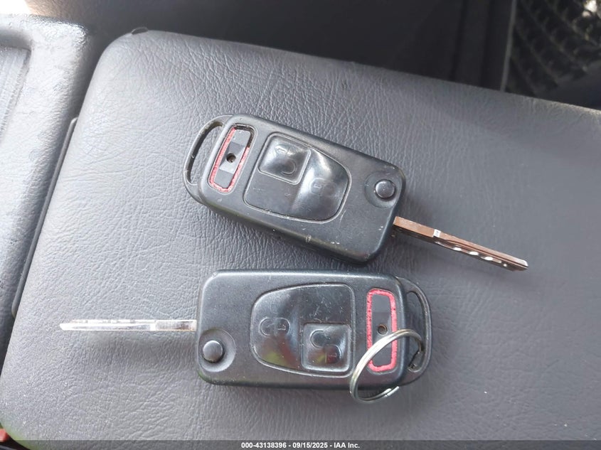 2002 Mercedes-Benz Slk 320 VIN: WDBKK65F52F250464 Lot: 43138396