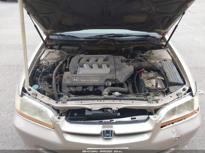2000 Honda Accord 3.0 Ex VIN: 1HGCG1655YA040776 Lot: 43138443
