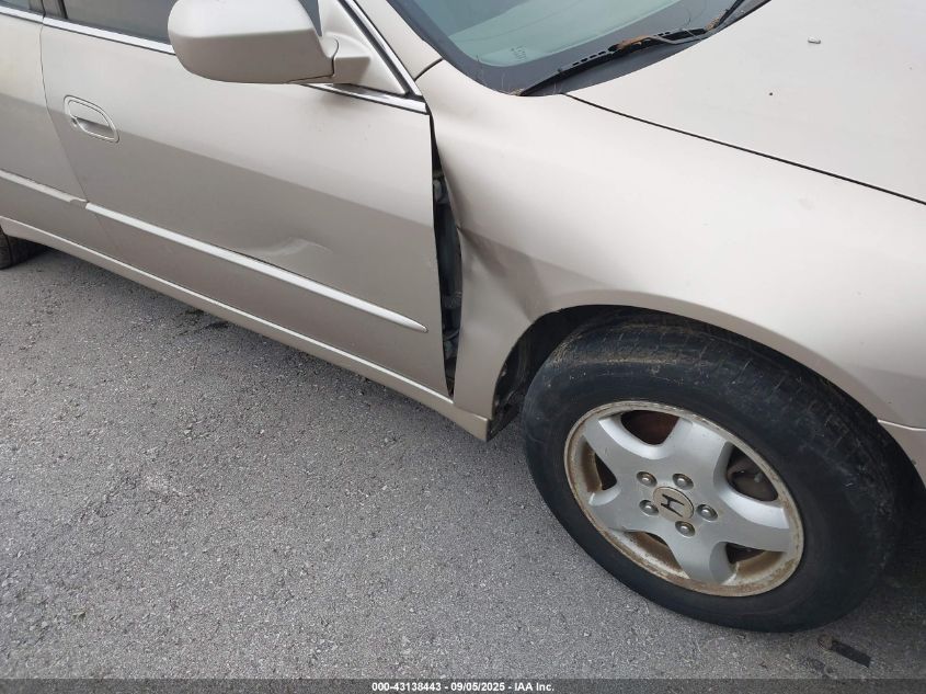 2000 Honda Accord 3.0 Ex VIN: 1HGCG1655YA040776 Lot: 43138443