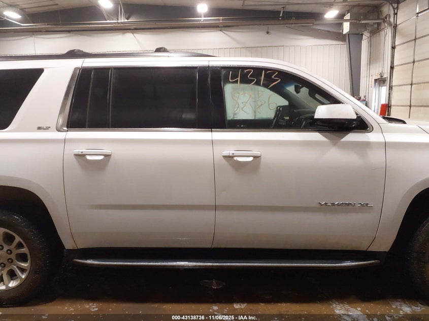 1GKS2GKC7JR220269 2018 GMC YUKON photo no. 13