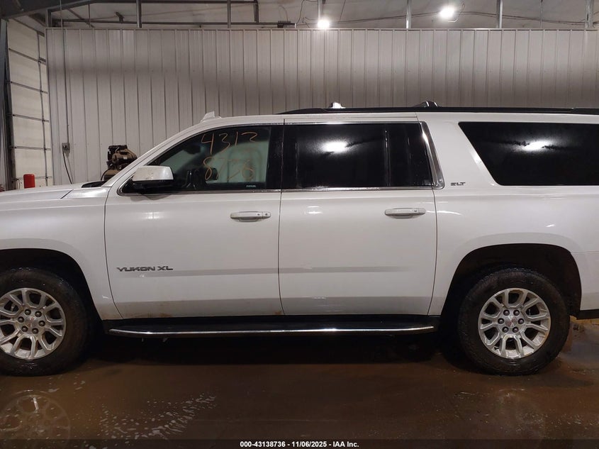 1GKS2GKC7JR220269 2018 GMC YUKON photo no. 14