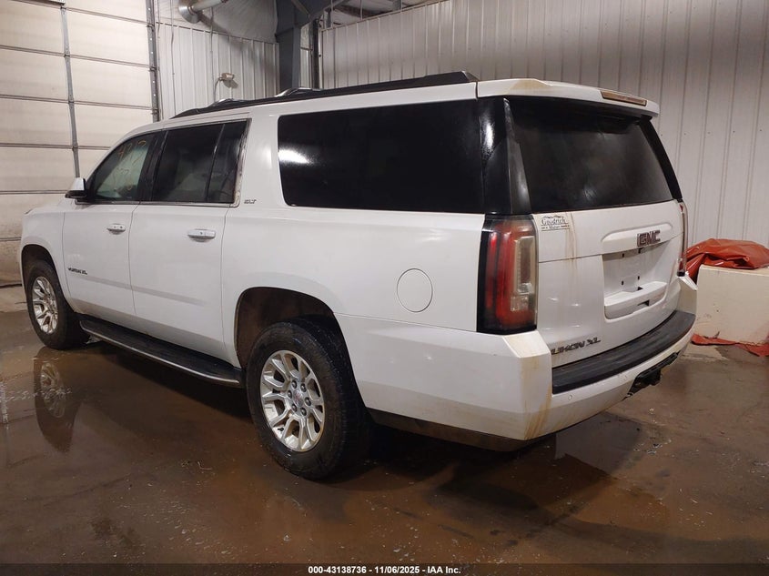 1GKS2GKC7JR220269 2018 GMC YUKON photo no. 3