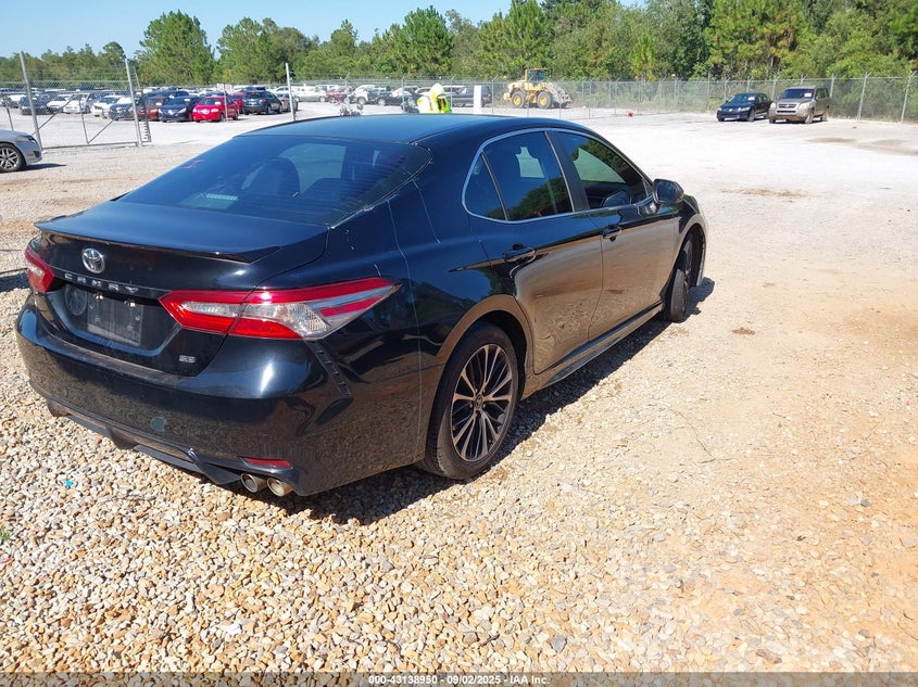 2018 TOYOTA CAMRY SE - 4T1B11HK7JU064530