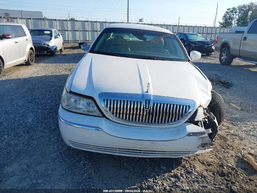 2005 Lincoln Town Car Signature VIN: 1LNHM81W65Y634121 Lot: 43138959