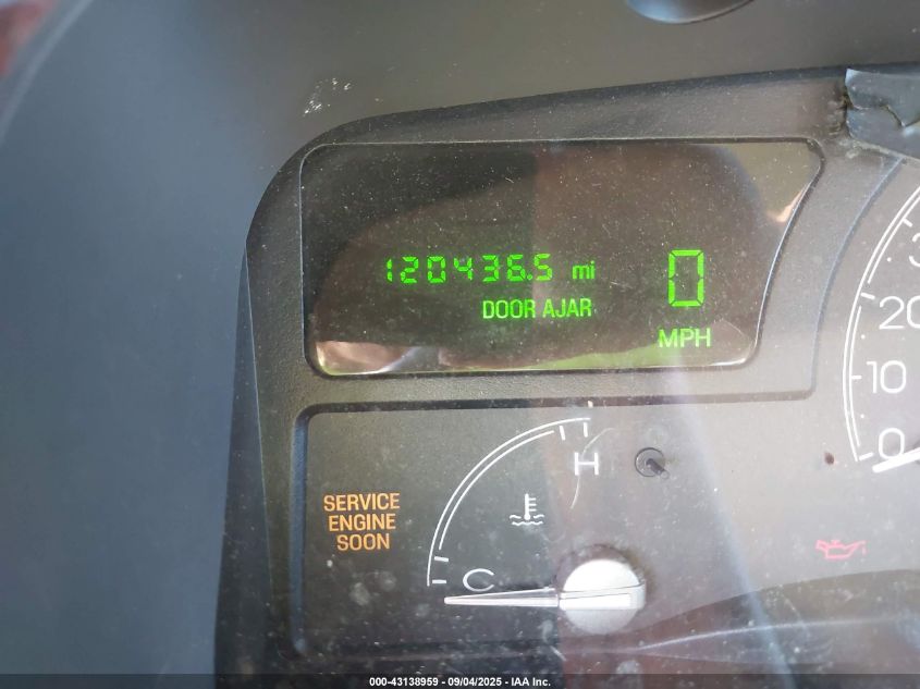 2005 Lincoln Town Car Signature VIN: 1LNHM81W65Y634121 Lot: 43138959