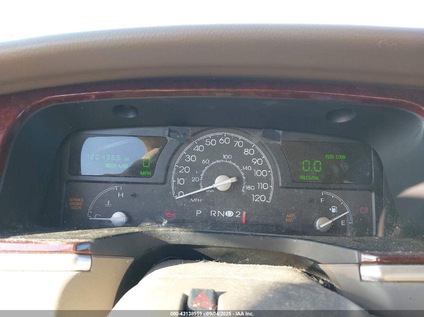 2005 Lincoln Town Car Signature VIN: 1LNHM81W65Y634121 Lot: 43138959