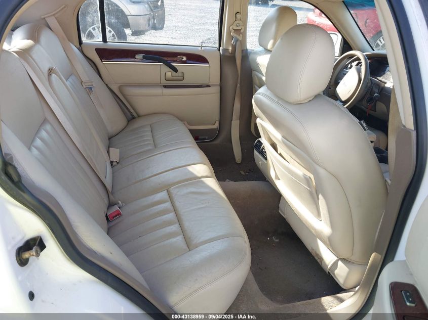 2005 Lincoln Town Car Signature VIN: 1LNHM81W65Y634121 Lot: 43138959