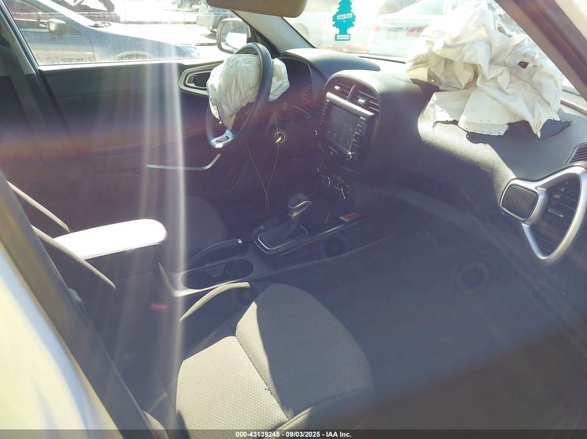 2021 KIA SOUL LX - KNDJ23AU0M7755955