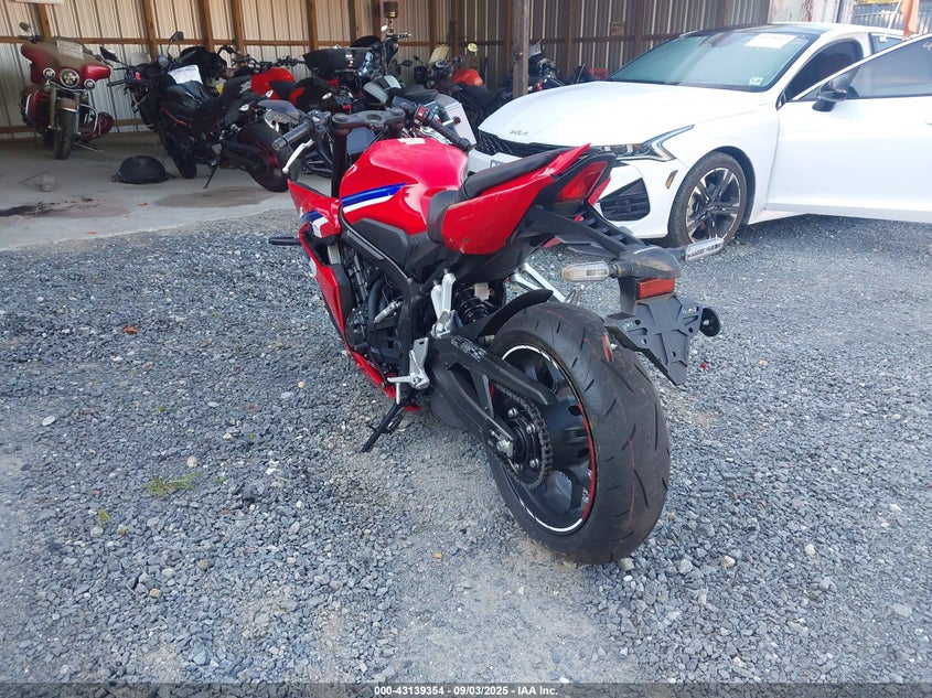 2024 HONDA CBR650 R - MLHRH1551R5001276