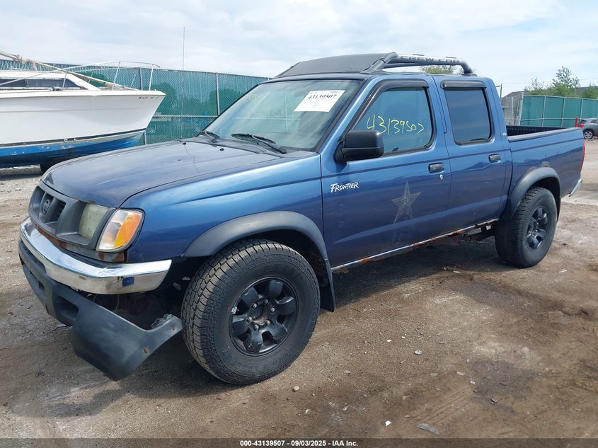 1N6ED27T5YC403713 2000 NISSAN NAVARA (FRONTIER) photo no. 2
