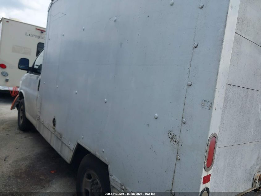 2007 GMC Savana Cutaway Work Van VIN: 1GDGG31V771903252 Lot: 43139594