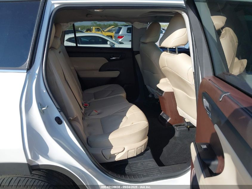 2022 Toyota Highlander Xle VIN: 5TDGZRAH0NS560103 Lot: 43139838