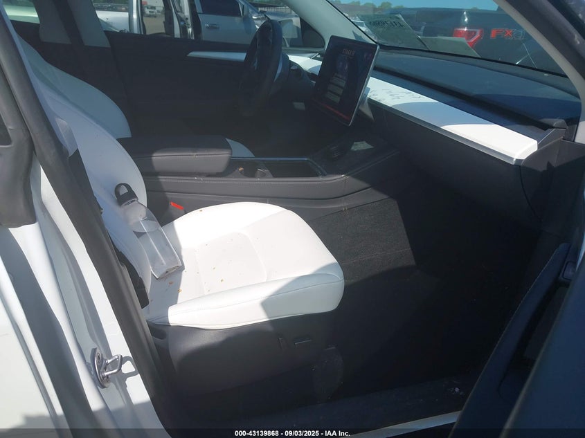 2023 TESLA MODEL Y AWD/LONG RANGE DUAL MOTOR ALL-WHEEL DRIVE - 7SAYGDEE7PA135935