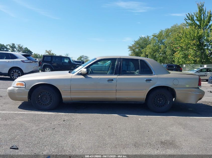 2000 Ford Crown Victoria VIN: 2FAFP73W9YX174182 Lot: 43139900