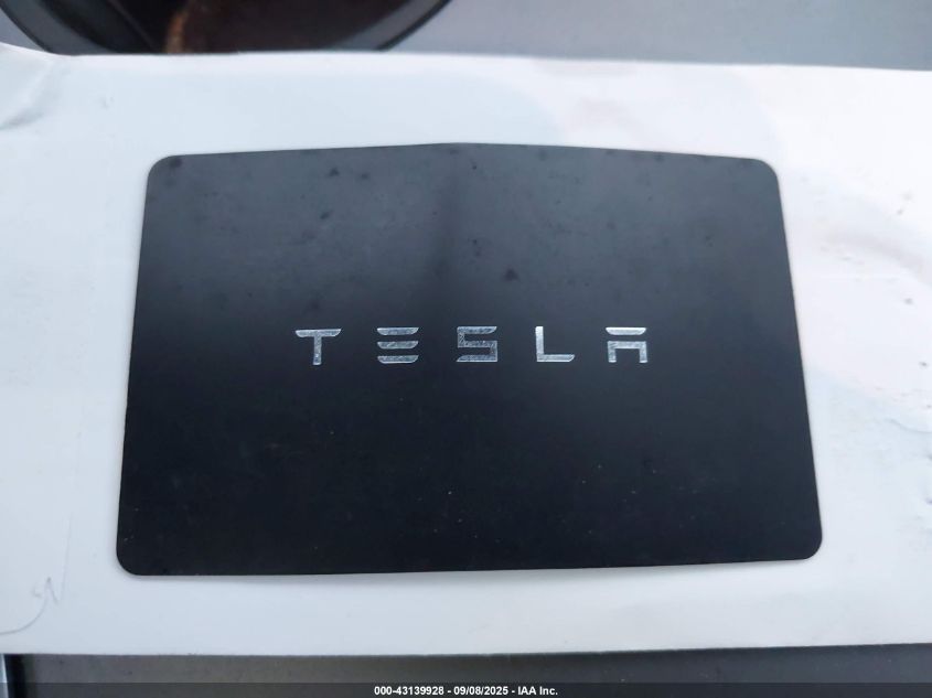 2022 Tesla Model Y Performance Dual Motor All-Wheel Drive VIN: 7SAYGDEF6NF322558 Lot: 43139928