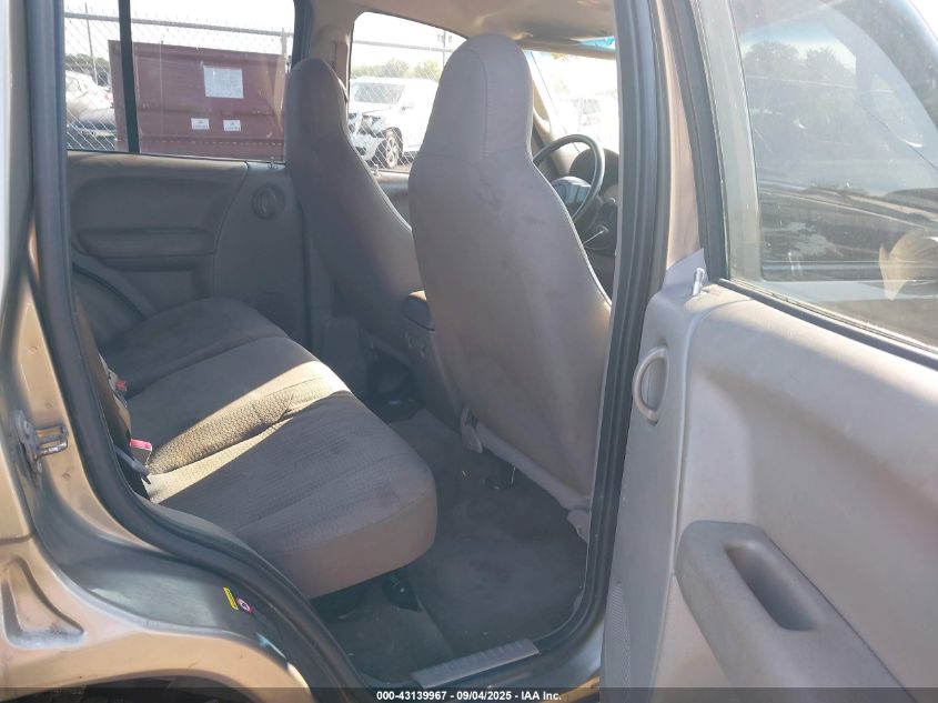 2004 Jeep Liberty Sport VIN: 1J8GL48K14W323102 Lot: 43139967