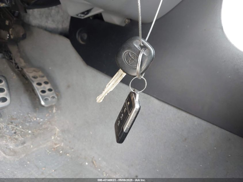 2007 Toyota Tundra Sr5 5.7L V8 VIN: 5TFDV54187X028360 Lot: 43140023