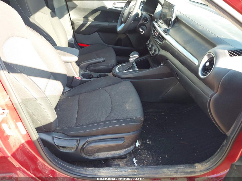 2023 Kia Forte Lxs VIN: 3KPF24AD7PE525670 Lot: 43140064