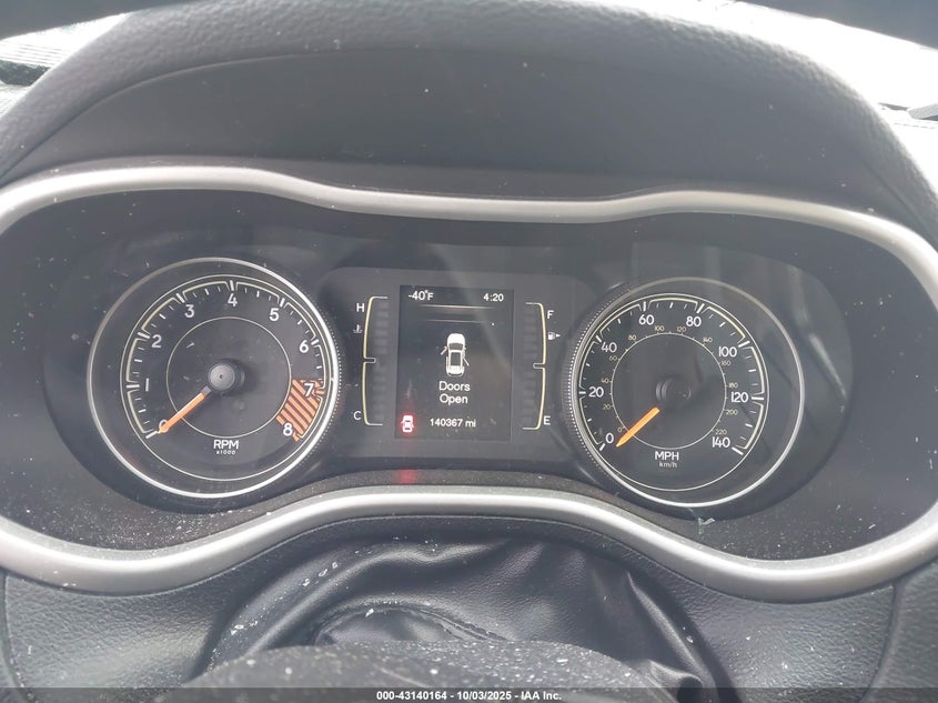 2015 Jeep Cherokee Latitude VIN: 1C4PJMCS7FW725522 Lot: 43140164