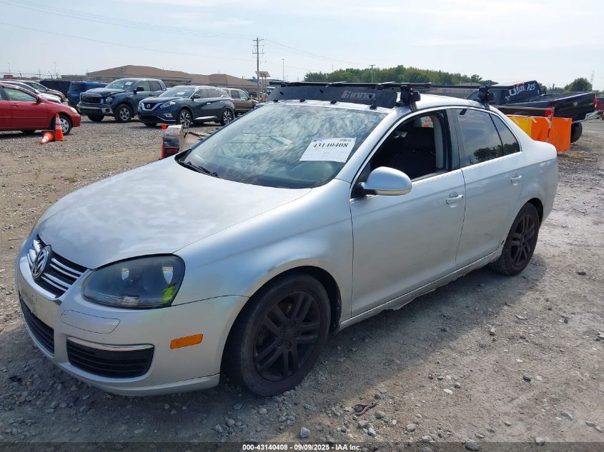 VOLKSWAGEN NEW JETTA 2005 3VWST71K15M629678 Photo 2