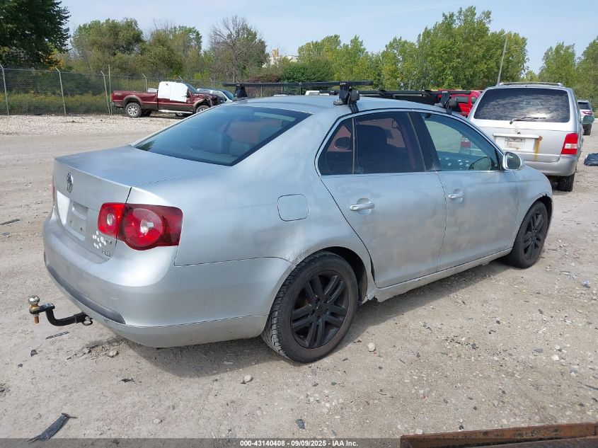 VOLKSWAGEN NEW JETTA 2005 3VWST71K15M629678 Photo 4