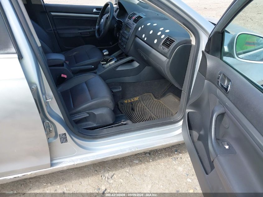 VOLKSWAGEN NEW JETTA 2005 3VWST71K15M629678 Photo 5