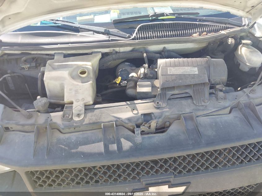 2008 Chevrolet Express Cutaway Work Van VIN: 1GBJG31C581118811 Lot: 43140684