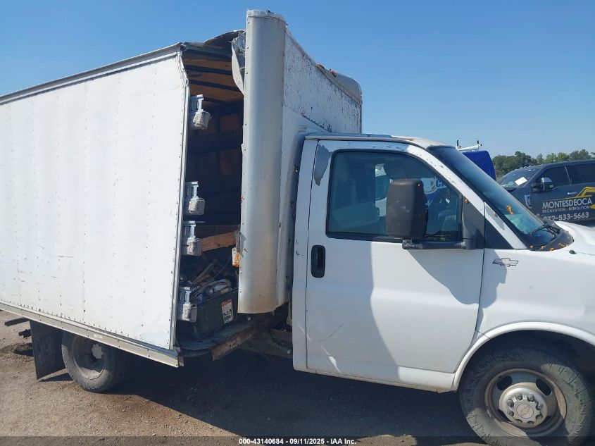 2008 Chevrolet Express Cutaway Work Van VIN: 1GBJG31C581118811 Lot: 43140684